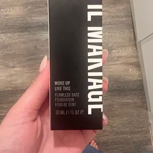 Il Makiage Woke Up Like This foundation on shade 035. Brand new, never used